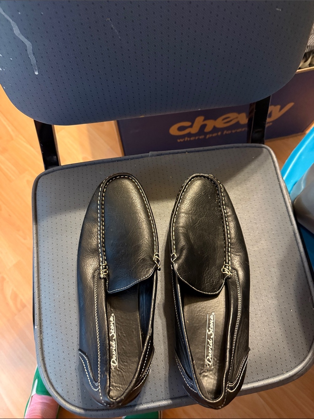 Men’s Black Leather Slip-On Loafers with Contrast Stitching